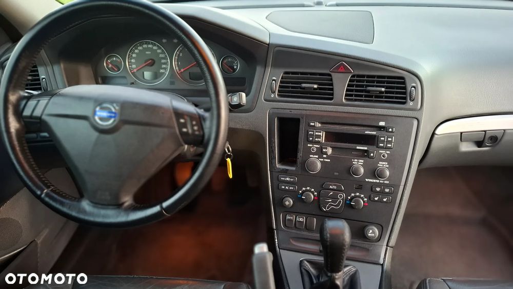 Volvo S60 2.4 Momentum - 4