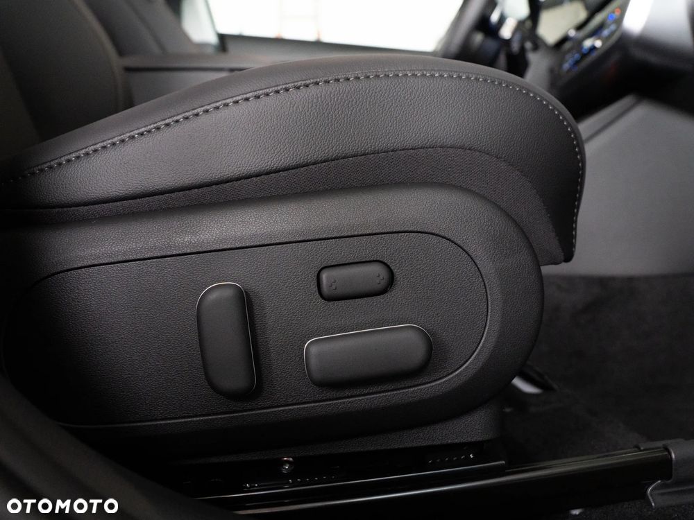Hyundai Kona 1.6 GDI Hybrid Platinum DCT - 24