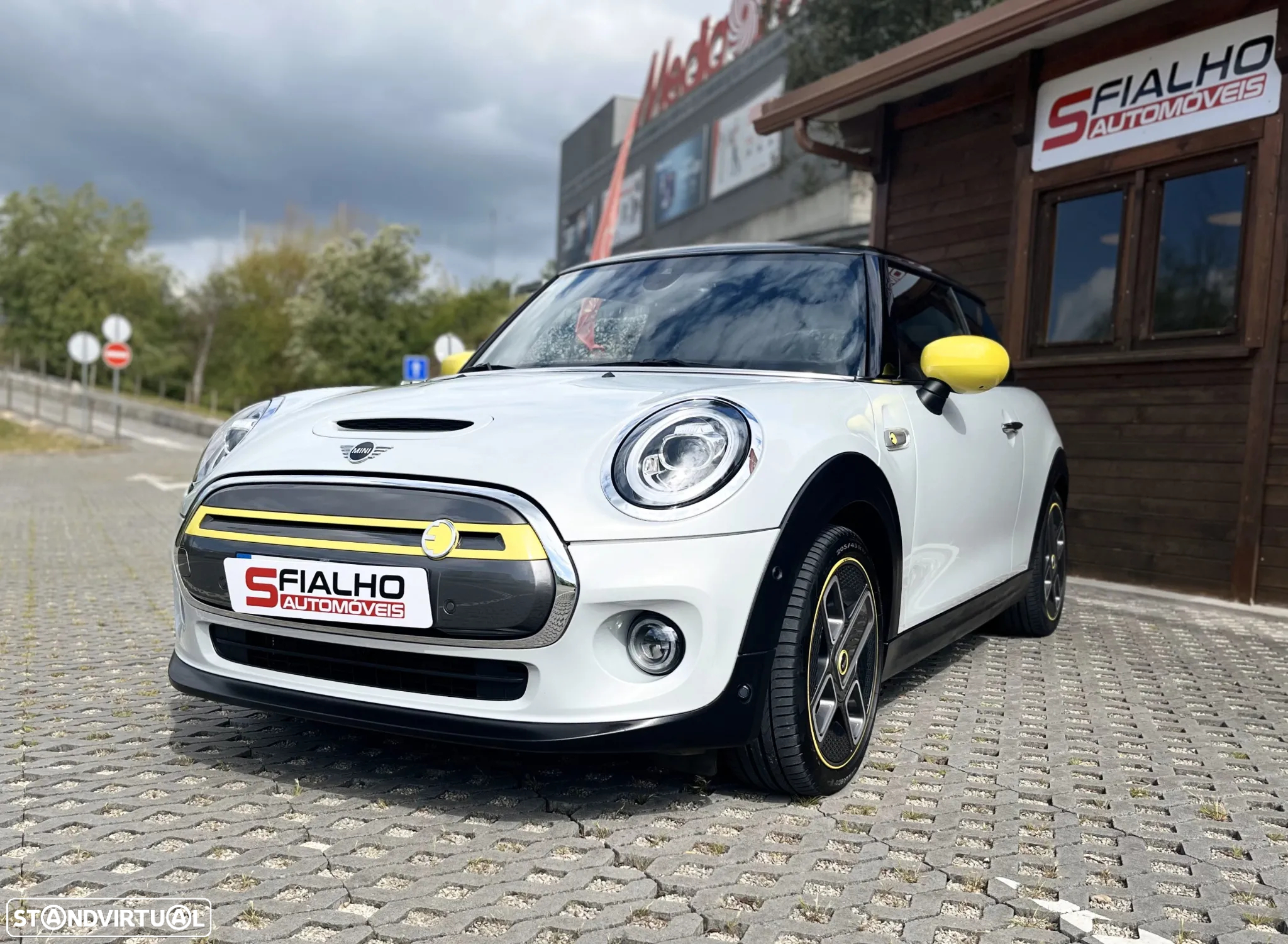 MINI 3 Portas Cooper SE - 3