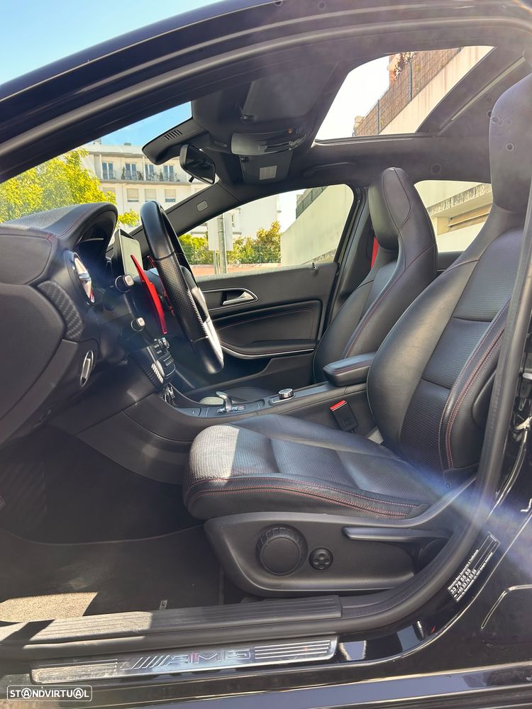 Mercedes-Benz A 45 AMG 4-Matic - 18