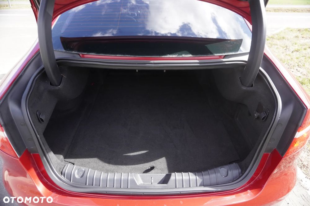 Jaguar XF 3.0 V6 Kompressor - 21