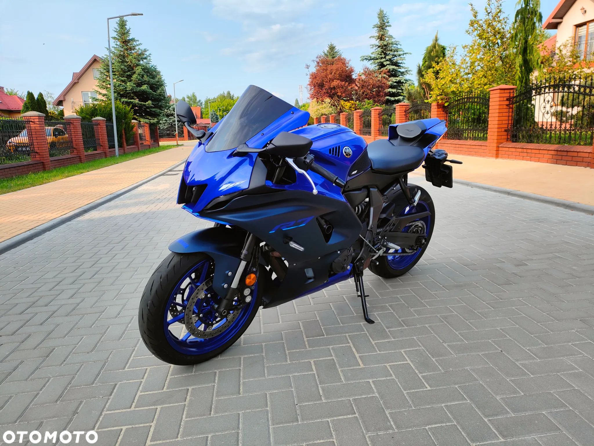 Yamaha R7 - 1