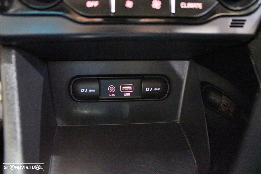 Kia Niro 1.6 GDi HEV Urban - 24