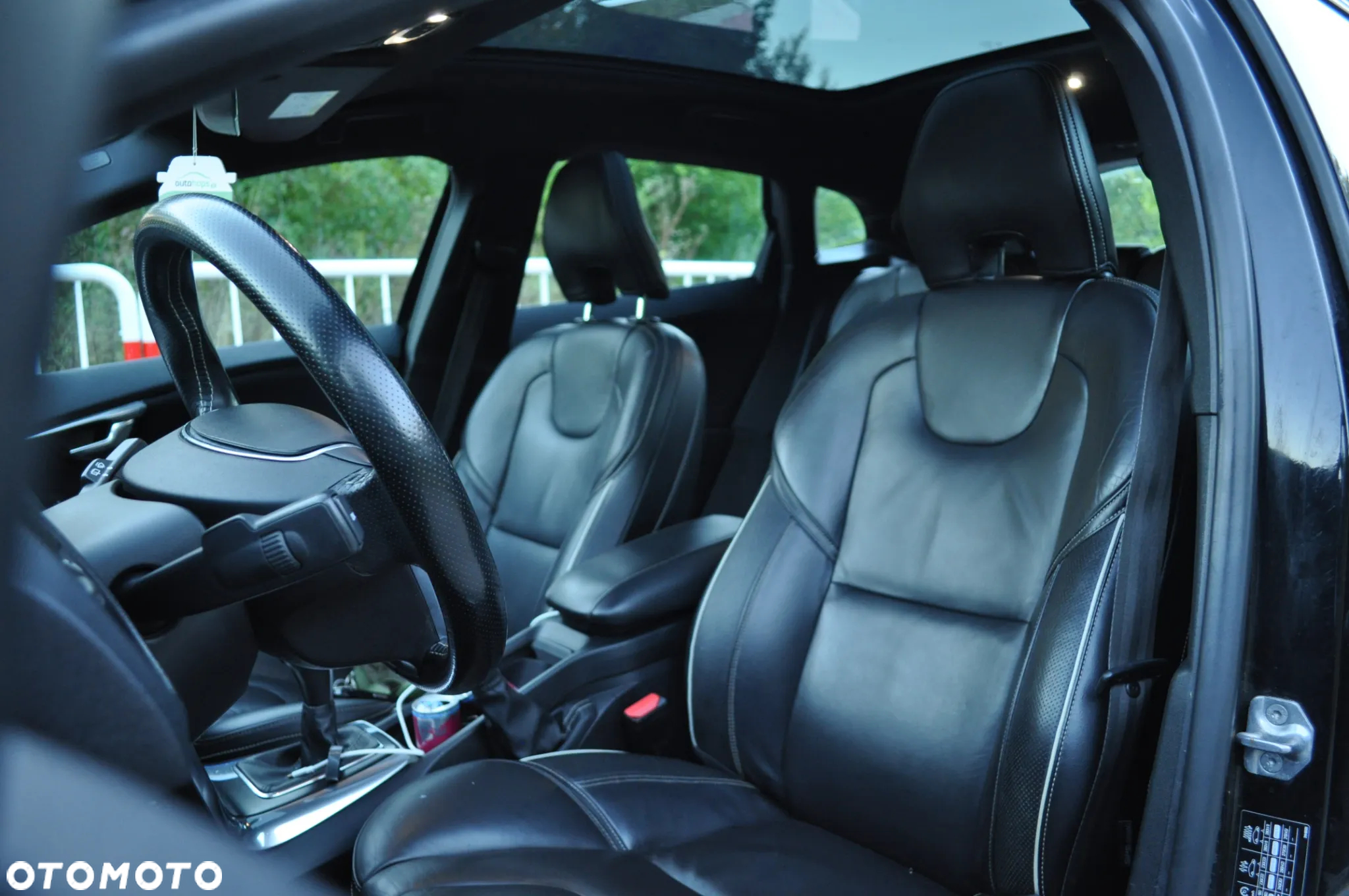 Volvo V40 D4 Drive-E R-Design Summum - 7