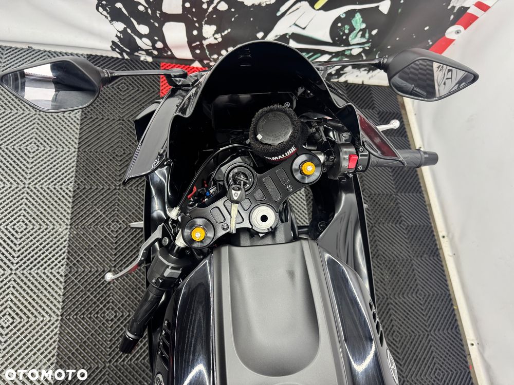 Yamaha R7 - 26