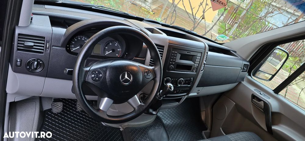 Mercedes-Benz Sprinter - 6