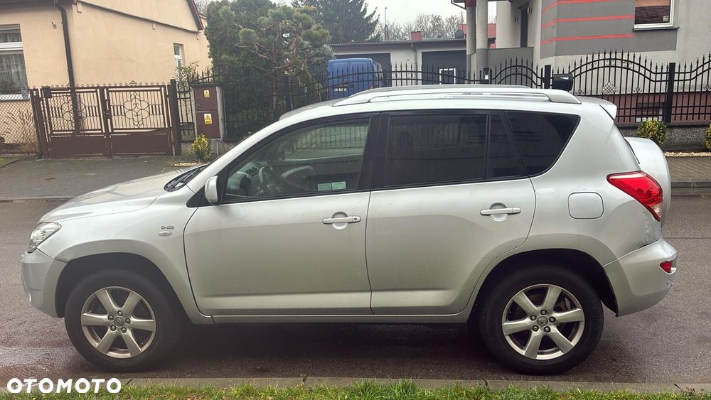 Toyota RAV4 2.2 D-4D Premium - 4