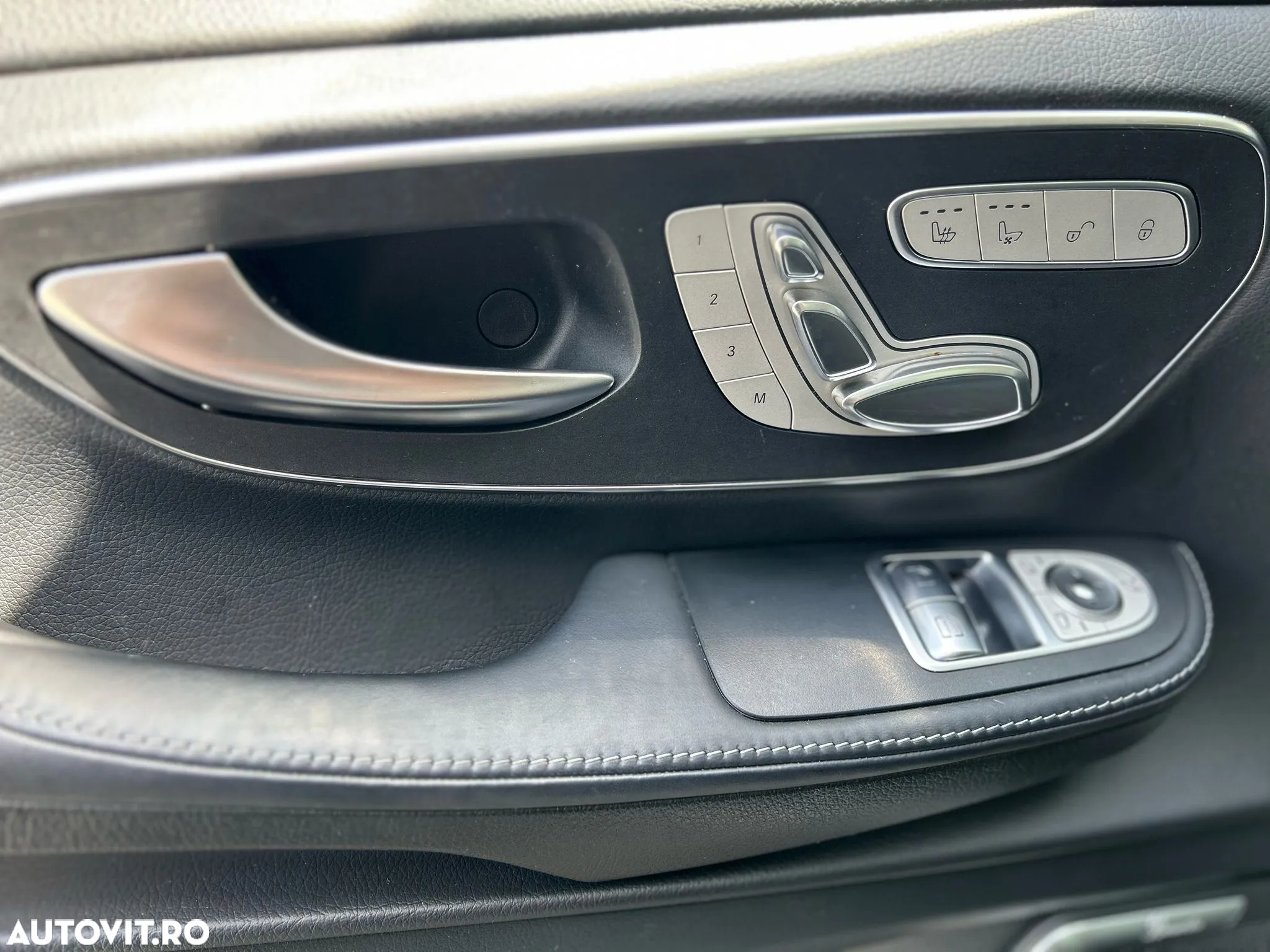 Mercedes-Benz V 300 d lang 9G-TRONIC Exclusive Edition - 8