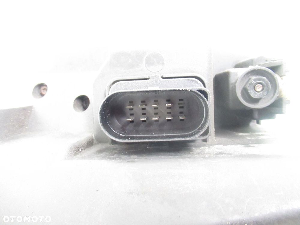 LAMPA PRAWA PRZEDNIA VW TRANSPORTER T5 7H1941016N 0301191302 - 4