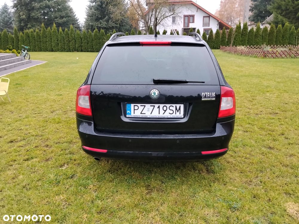 Skoda Octavia 2.0 TDI DPF Elegance - 9