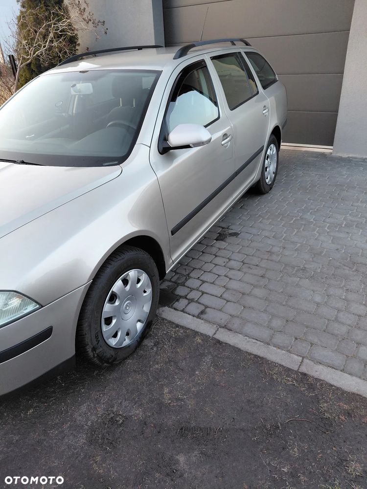 Skoda Octavia 1.9 TDI Ambiente - 2