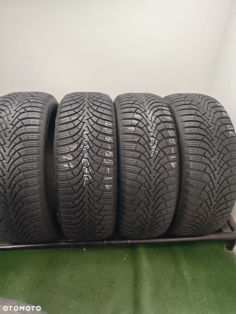 Opony 205 55 16 Goodyear Ultragrip 9 4 sztuki - 1