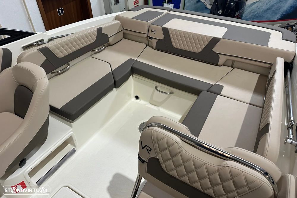 Bayliner VR6 OB Cuddy - 11