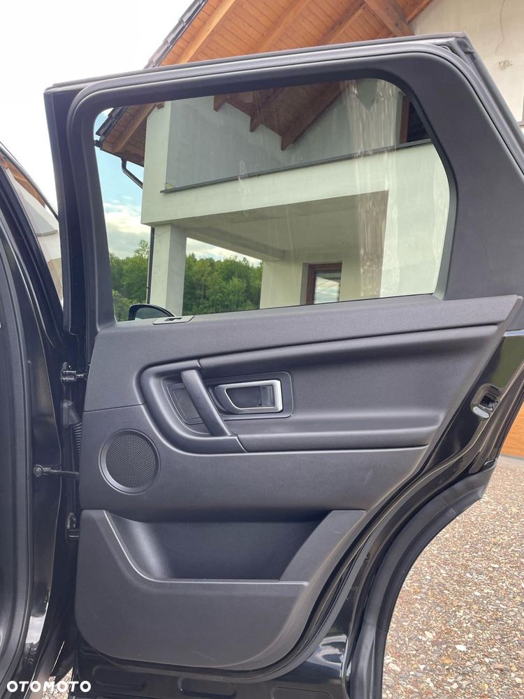 Land Rover Discovery Sport TD4 HSE - 11