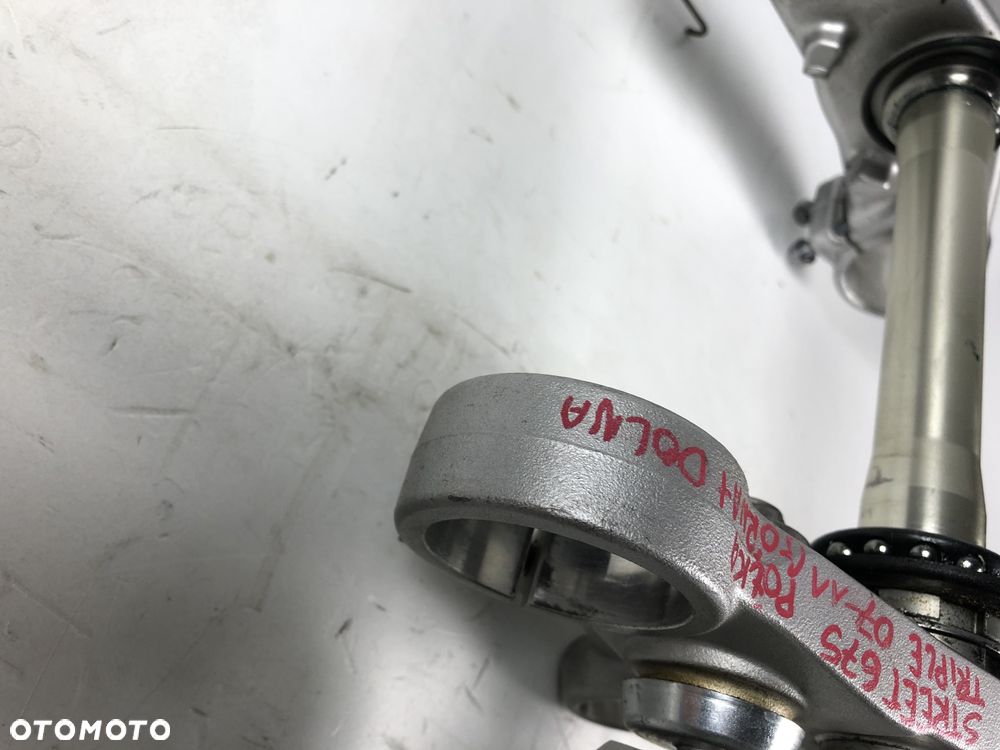 Triumph Street Triple 675 07-11 półka dolna + górna komplet - 5