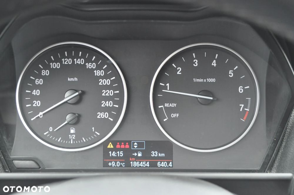BMW Seria 1 116i - 23