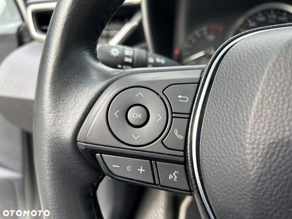 Toyota Corolla 1.8 Hybrid Comfort - 17