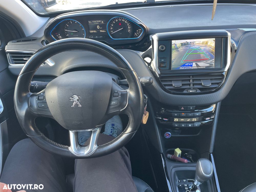 Peugeot 2008 PureTech 110 Stop&Start EAT6 Active - 6