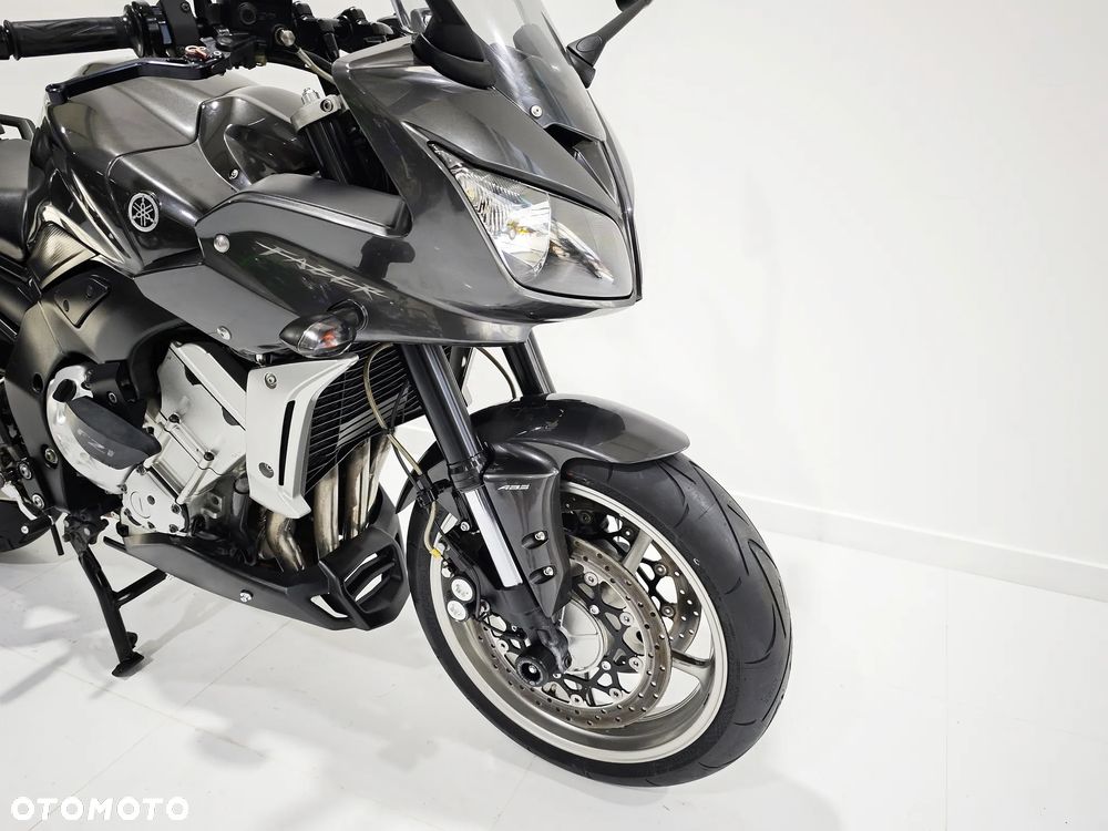 Yamaha FZ - 7