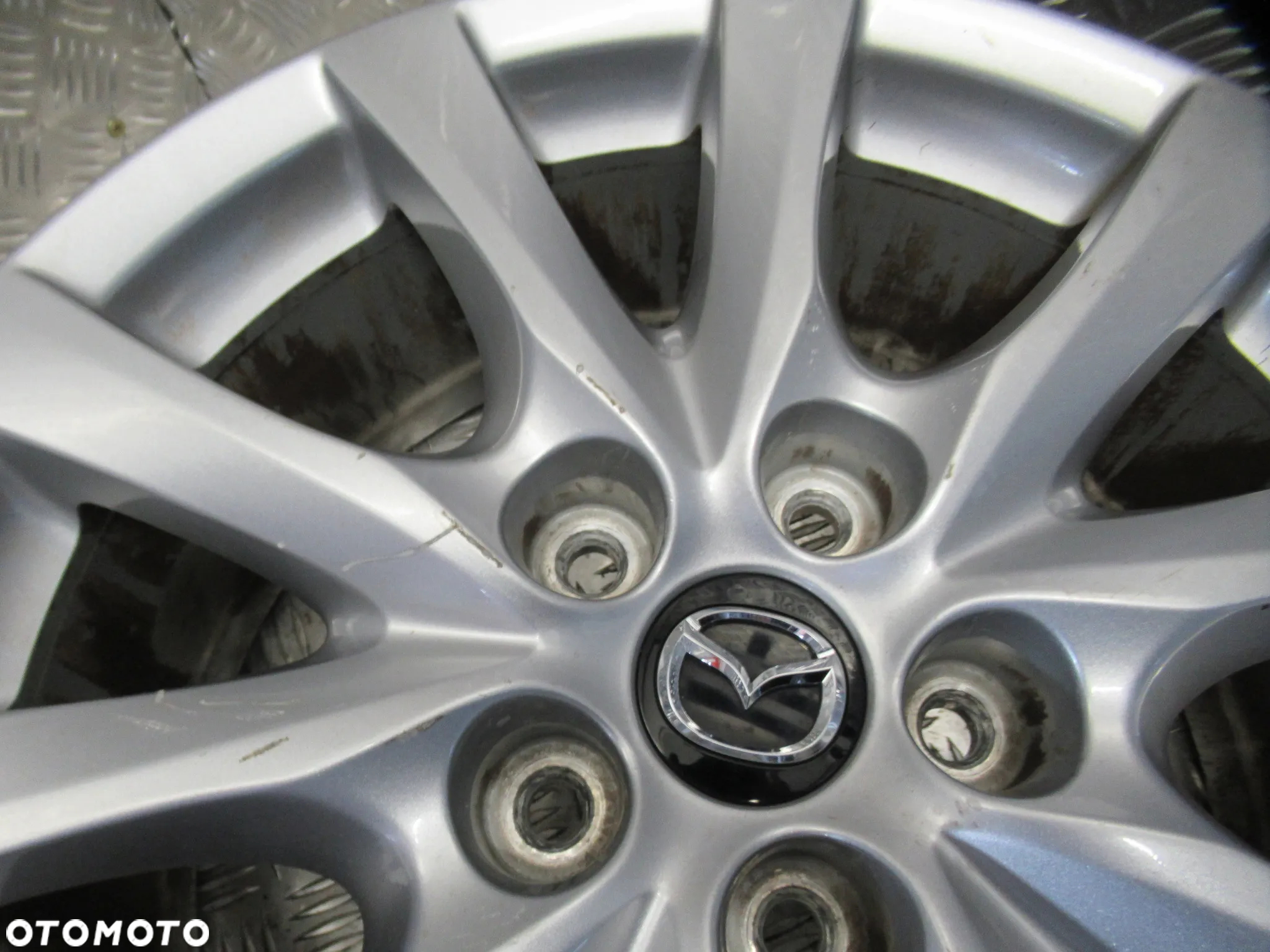 Felgi Mazda 3 5 6 7,5Jx17 et50 5x114,3 - 7