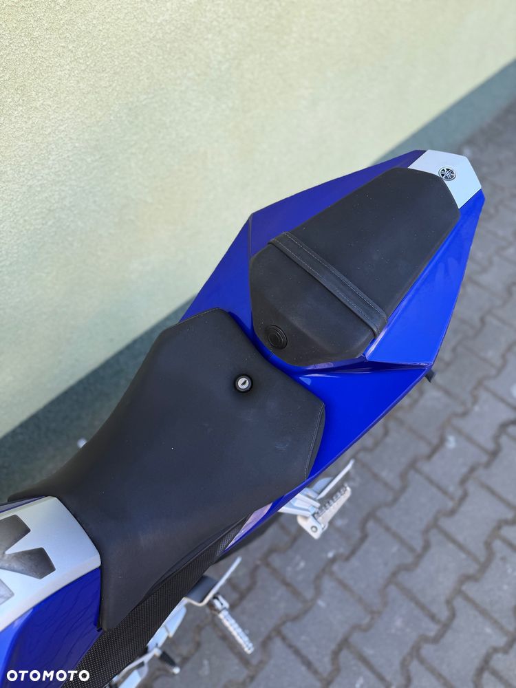 Yamaha YZF - 33
