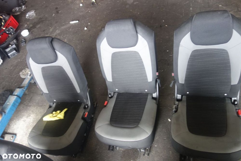 KOMPLET FOTELI CITROEN C4 PICASSO - 3
