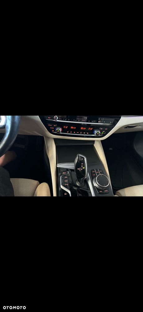 BMW Seria 5 530e M Sport sport - 8
