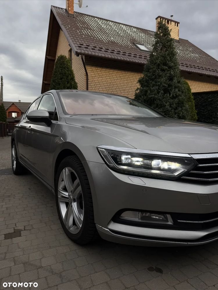 Volkswagen Passat - 4