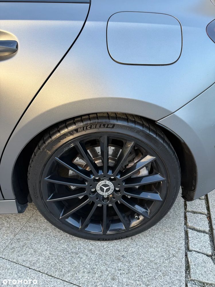 Mercedes-Benz Klasa A 35 AMG 4-Matic 7G-DCT - 11