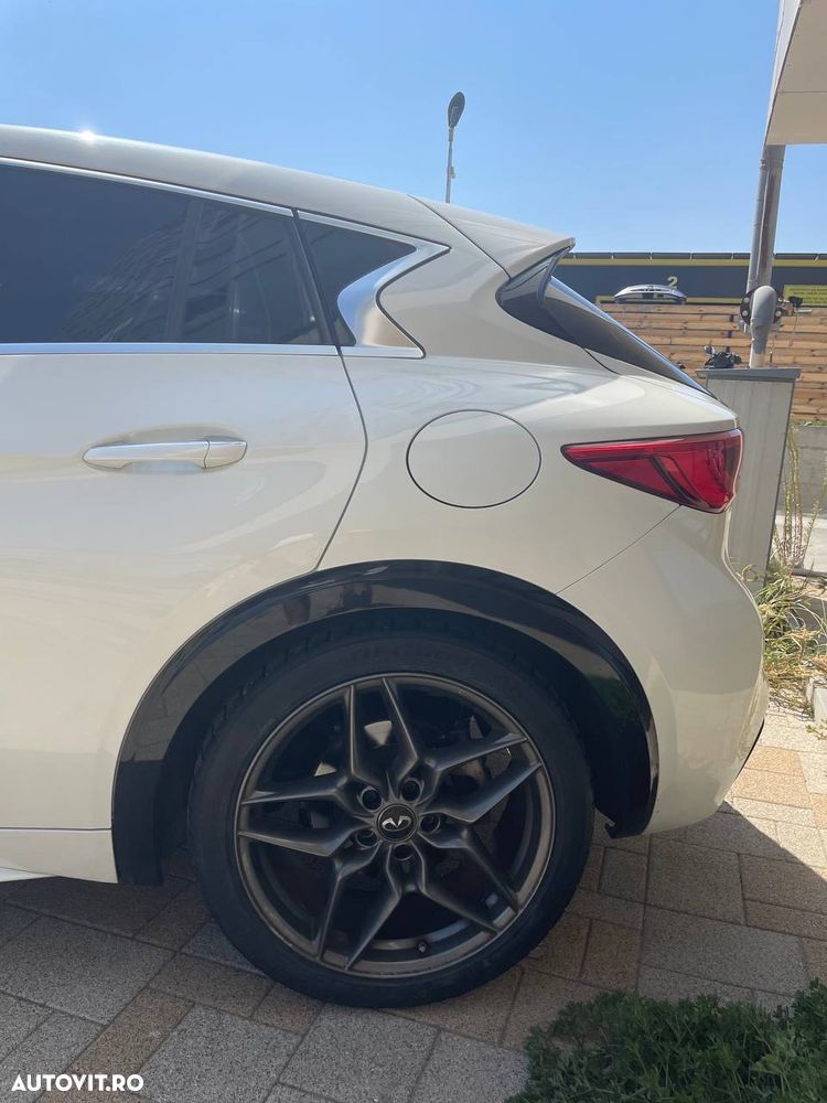 Infiniti QX30 2.0t DCT AWD Premium - 3