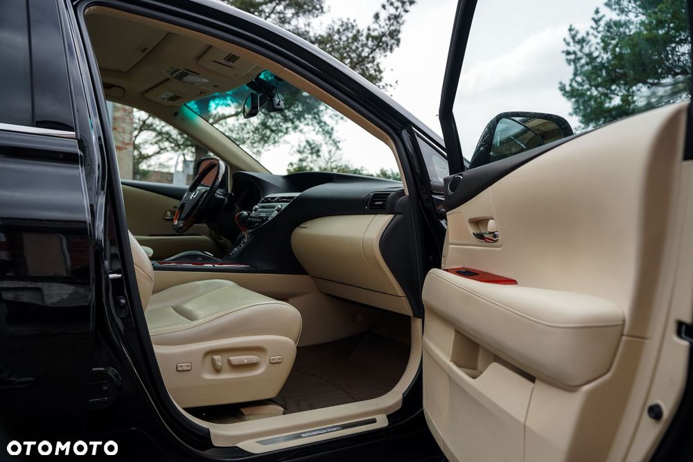 Lexus RX - 25