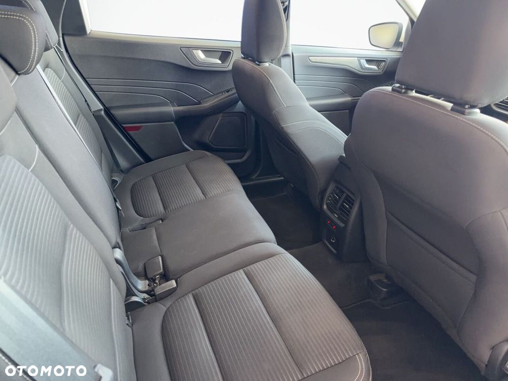 Ford Kuga - 16