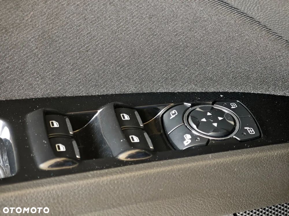Ford Mondeo 2.0 EcoBlue Business Edition - 34