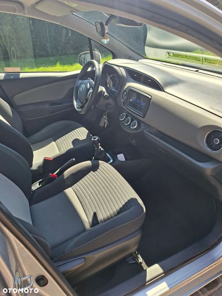 Toyota Yaris 1.5 Active - 15