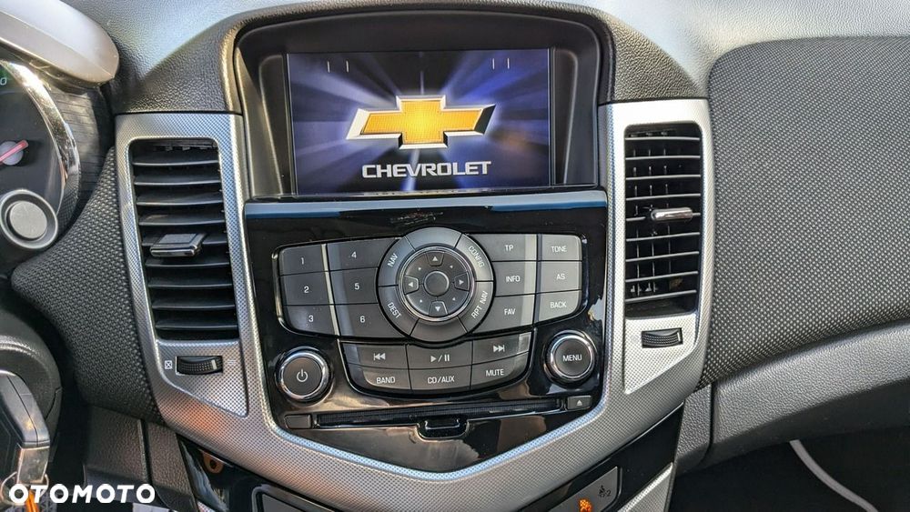 Chevrolet Cruze - 24