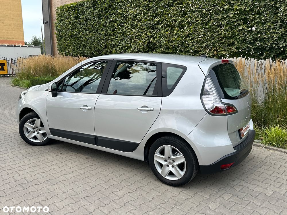 Renault Scenic 1.6 16V 110 TomTom Edition - 2