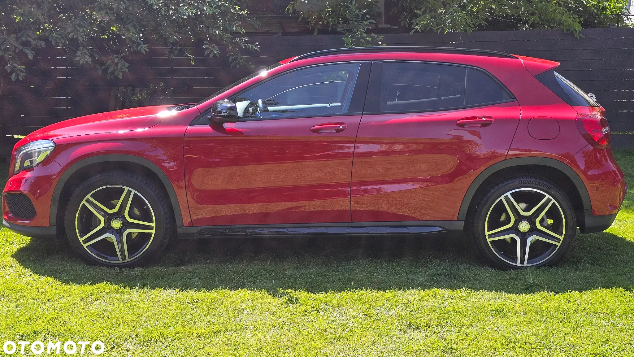Mercedes-Benz GLA - 14
