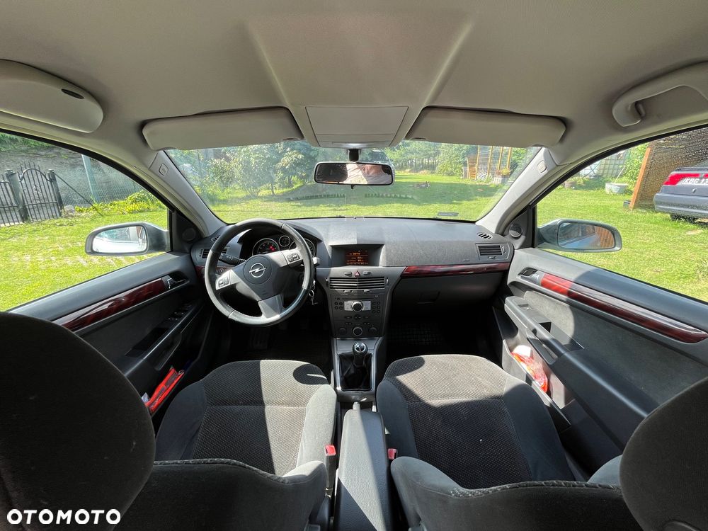 Opel Astra 1.6 Cosmo - 31