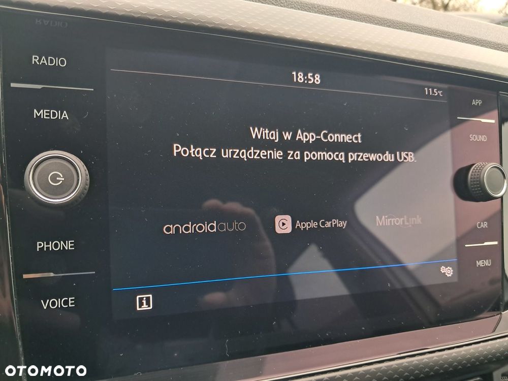 Volkswagen T-Cross - 19