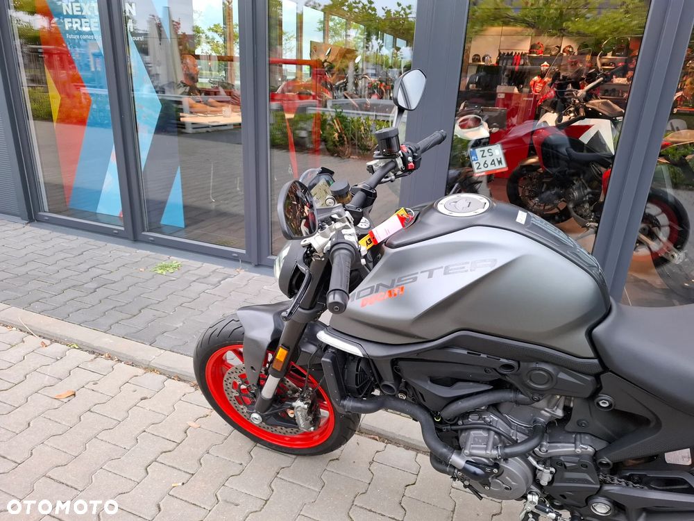 Ducati Monster - 21