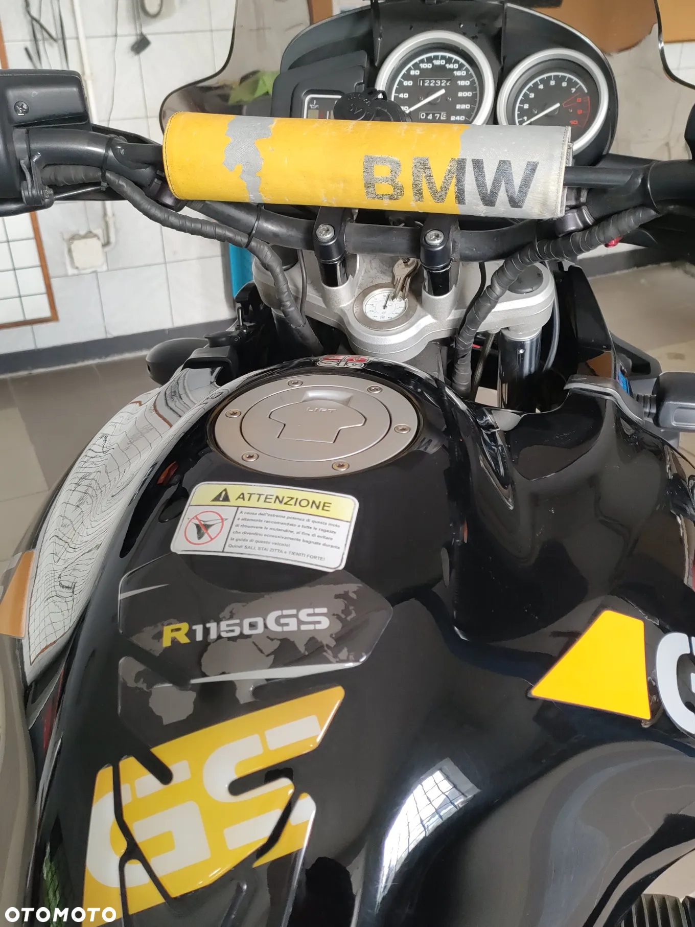 BMW R - 19