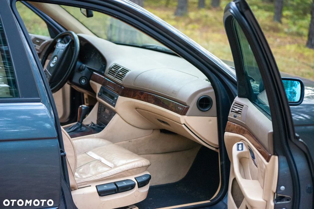 BMW Seria 5 - 23