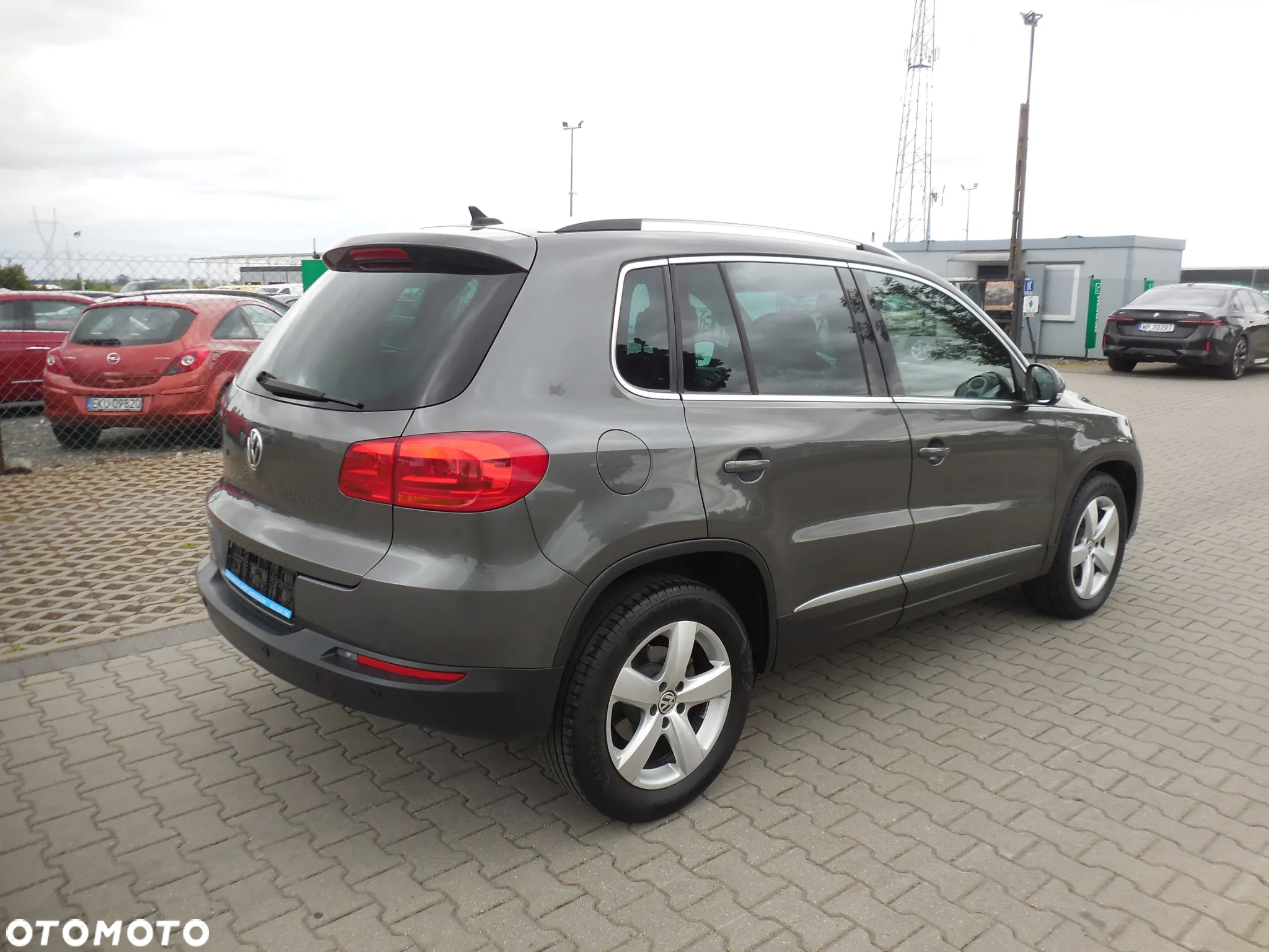 Volkswagen Tiguan - 7