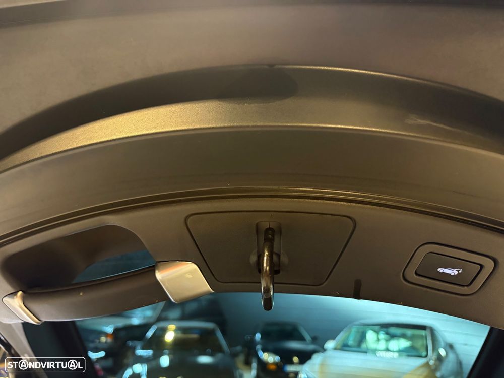 Jaguar F-Type 2.0 i4 R-Dynamic - 27