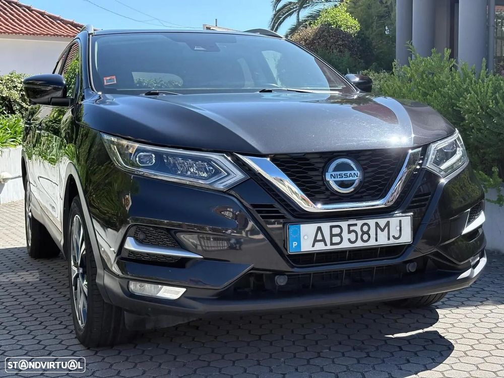 Nissan Qashqai 1.5 dCi N-Connecta J18 - 10