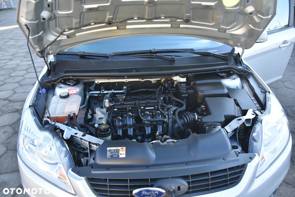 Ford Focus 1.6 Ti-VCT Style+ - 18