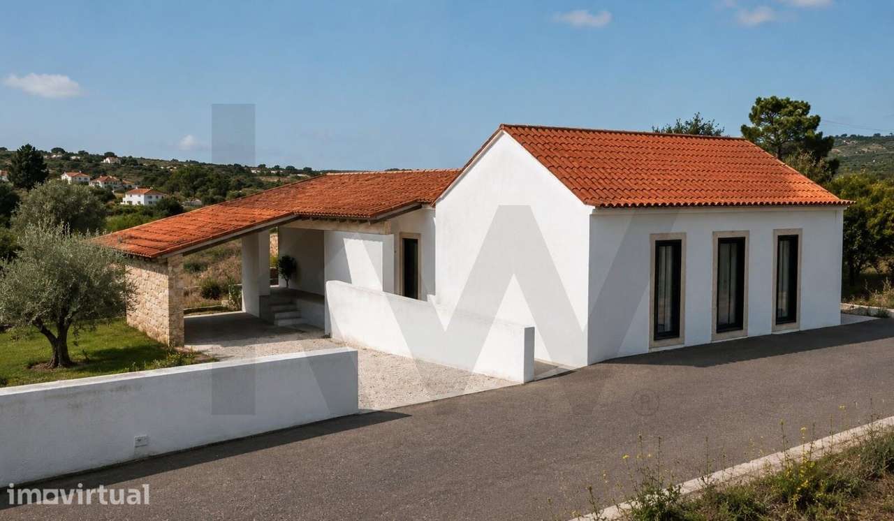 Moradia para Reabilitação com Projeto Aprovado | Lote de 4.200 m2 | Ac - Grande imagem: 2/11