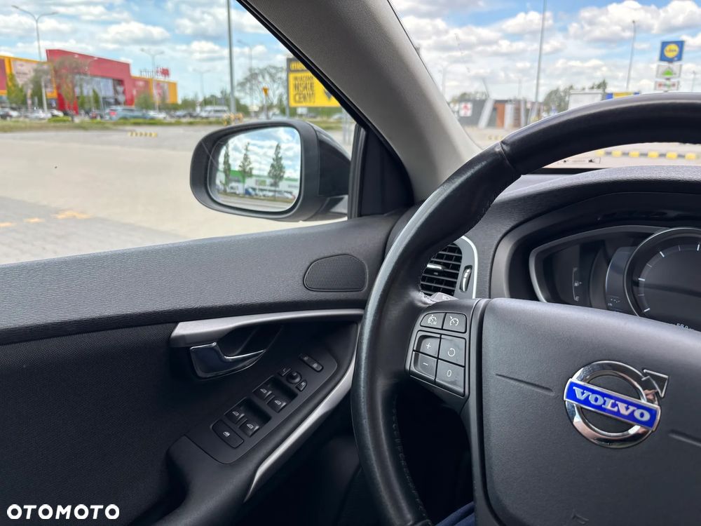 Volvo V40 D2 Kinetic - 18