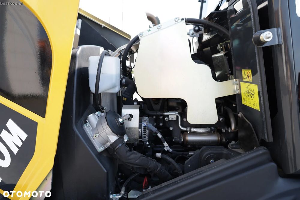 Komatsu WA70M-8 - 39