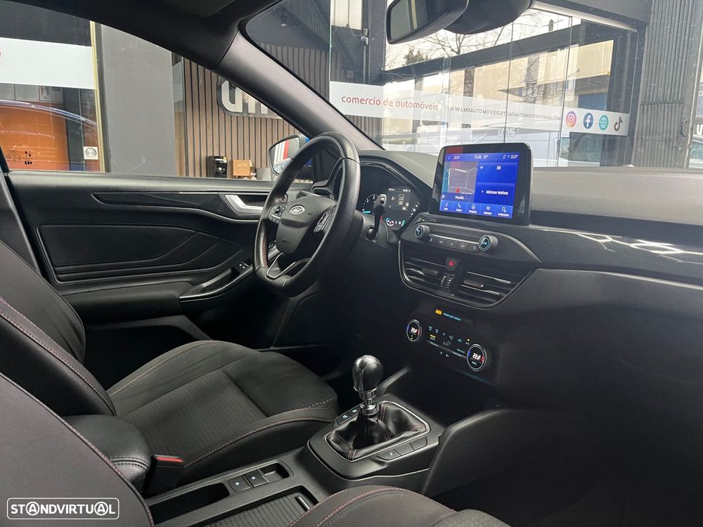 Ford Focus 1.5 EcoBlue S&S ST-LINE - 9